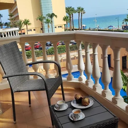 Casa Playa Guadalmar, Beautiful In Front Of The Sea, Wifi, Ac, Smart Tv, Private Parking Apartment Malaga