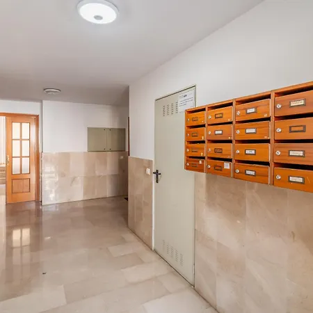 Apartment Casa Playa Guadalmar, Beautiful In Front Of The Sea, Wifi, Ac, Smart Tv, Private Parking Malaga
