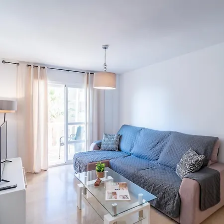 Apartment Casa Playa Guadalmar, Beautiful In Front Of The Sea, Wifi, Ac, Smart Tv, Private Parking Malaga